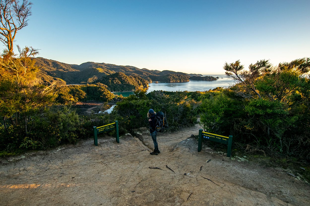 Panorama sur le parc national Abel Tasman (îile du Sud de Nouvelle Zélande)