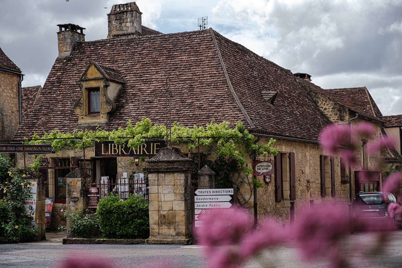 Domme village de la vallée de la Dordogne à proximité de Sarlat