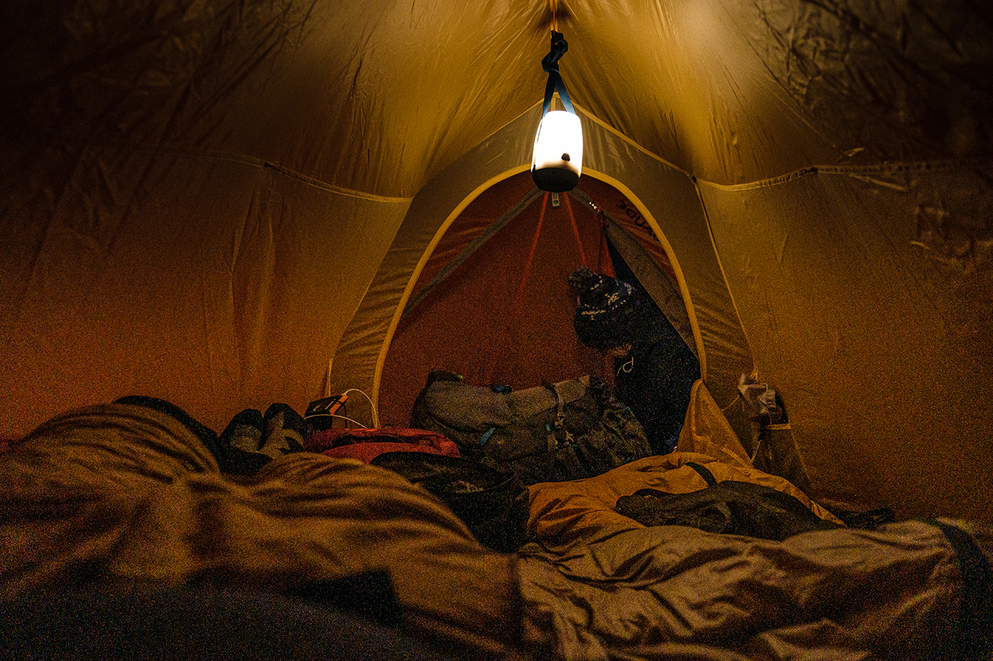 Espace intérieur de la tente Vaude Hogan UL 2P