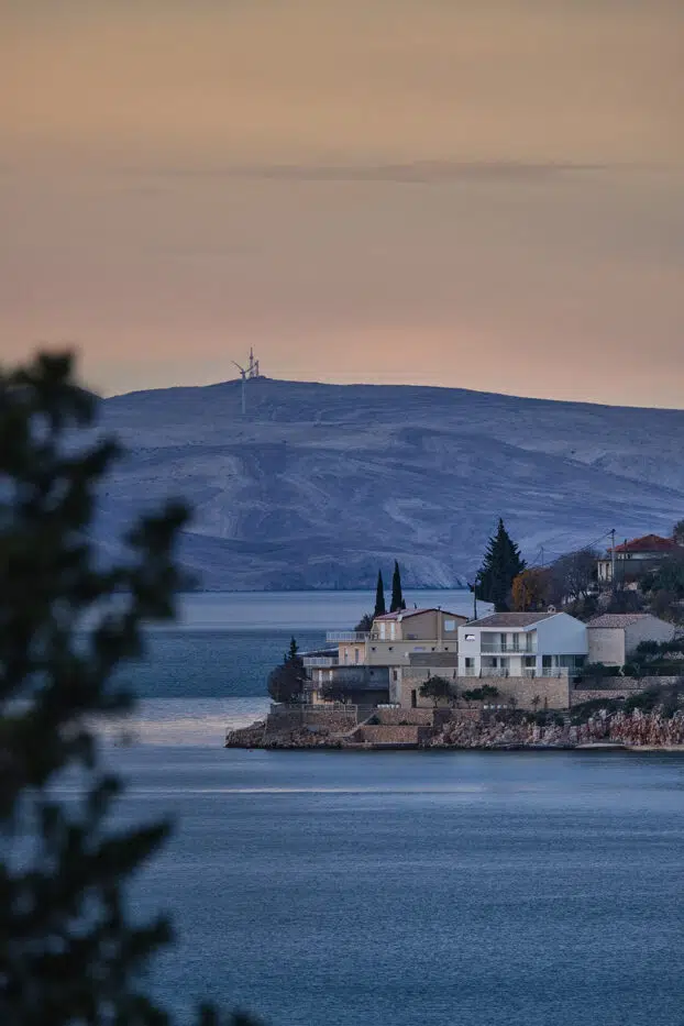 Vue sur l'île de Pag en Croatie